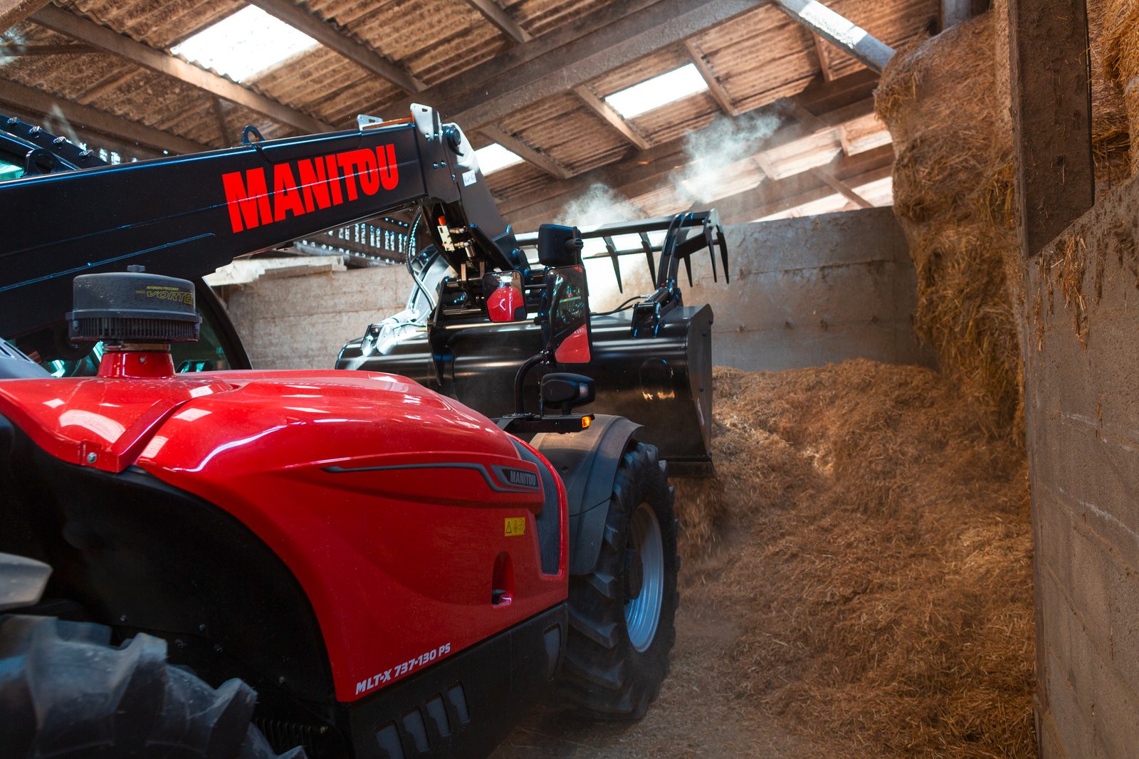 application_agriculture_telehandler_mlt_x_737_manitou_008